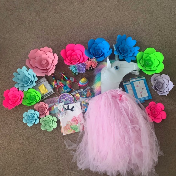 LOT OF GIRL’S UNICORN BIRTHDAY THEME - Picture 1 of 8